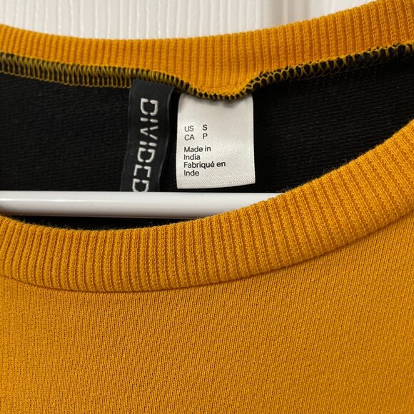 H&M Colourblock Sweatshirt - Size Small - Picture 2 of 4